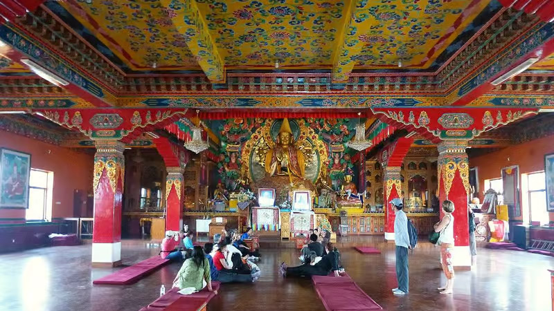 Nearby Attractions and Activities